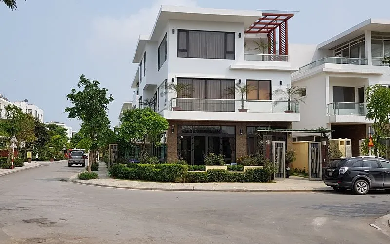 bên ngoài villa ngọc trai nt123